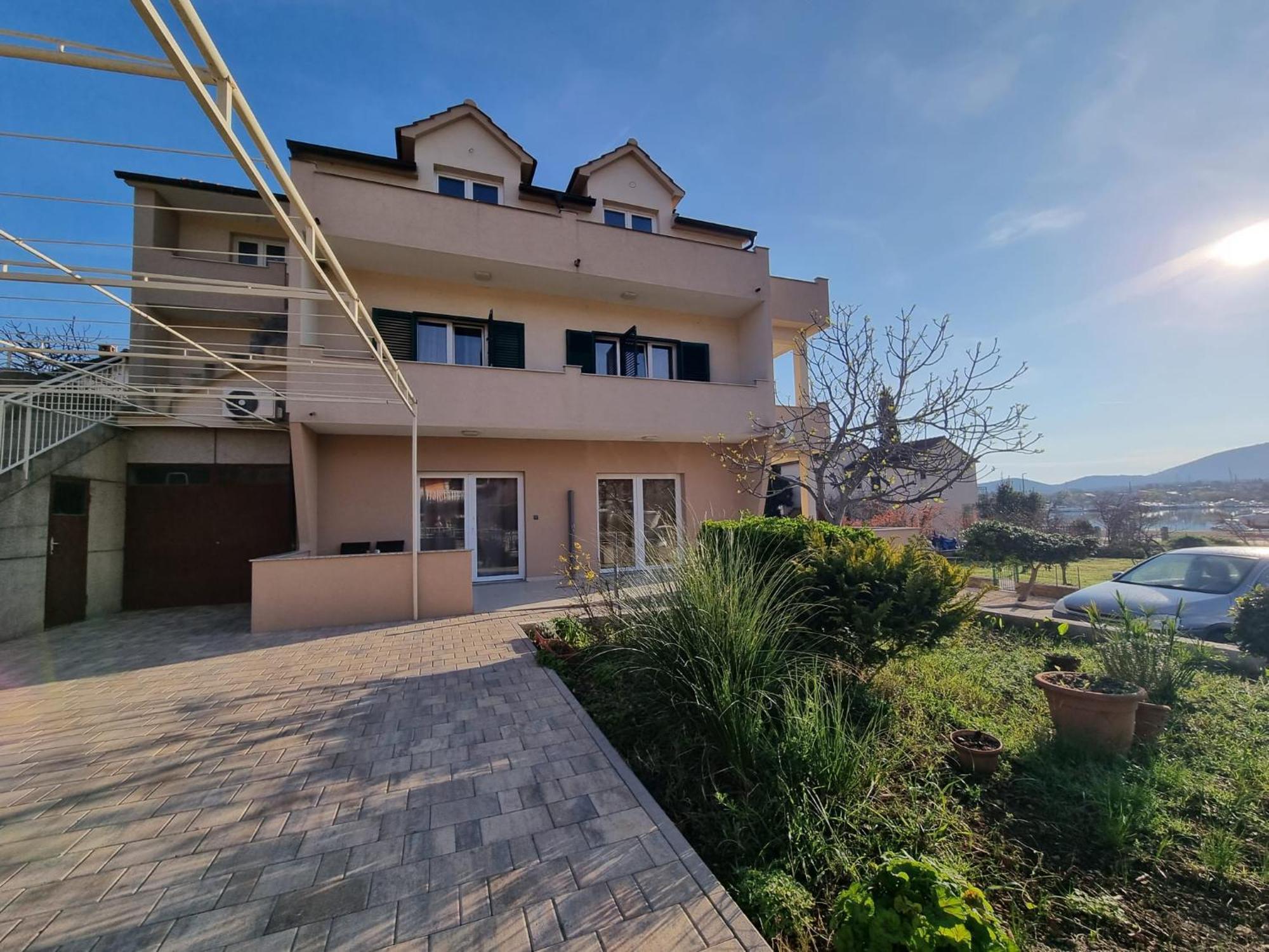 Gracienda Apartment Bilice Exterior photo